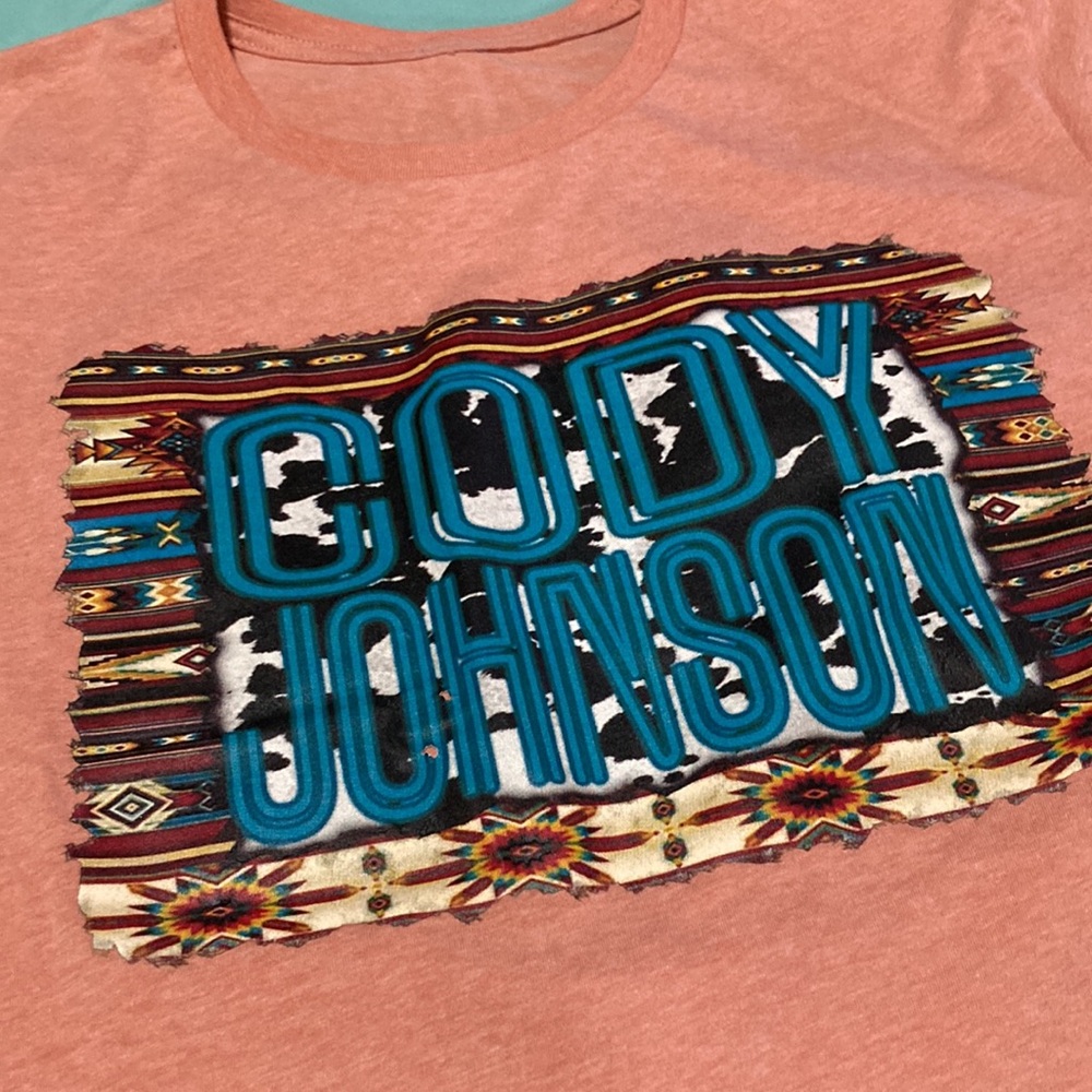 Sz L Cody Johnson Tee